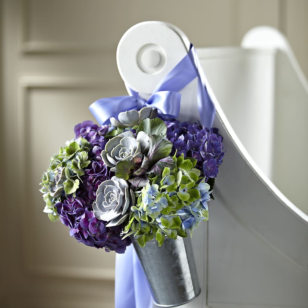 Declaration Pew Décor – Joyce Florist Of Dallas Inc, Dallas TX