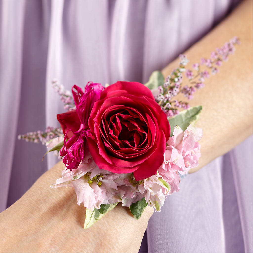 Rose Charm Corsage – Joyce Florist Of Dallas Inc, Dallas TX