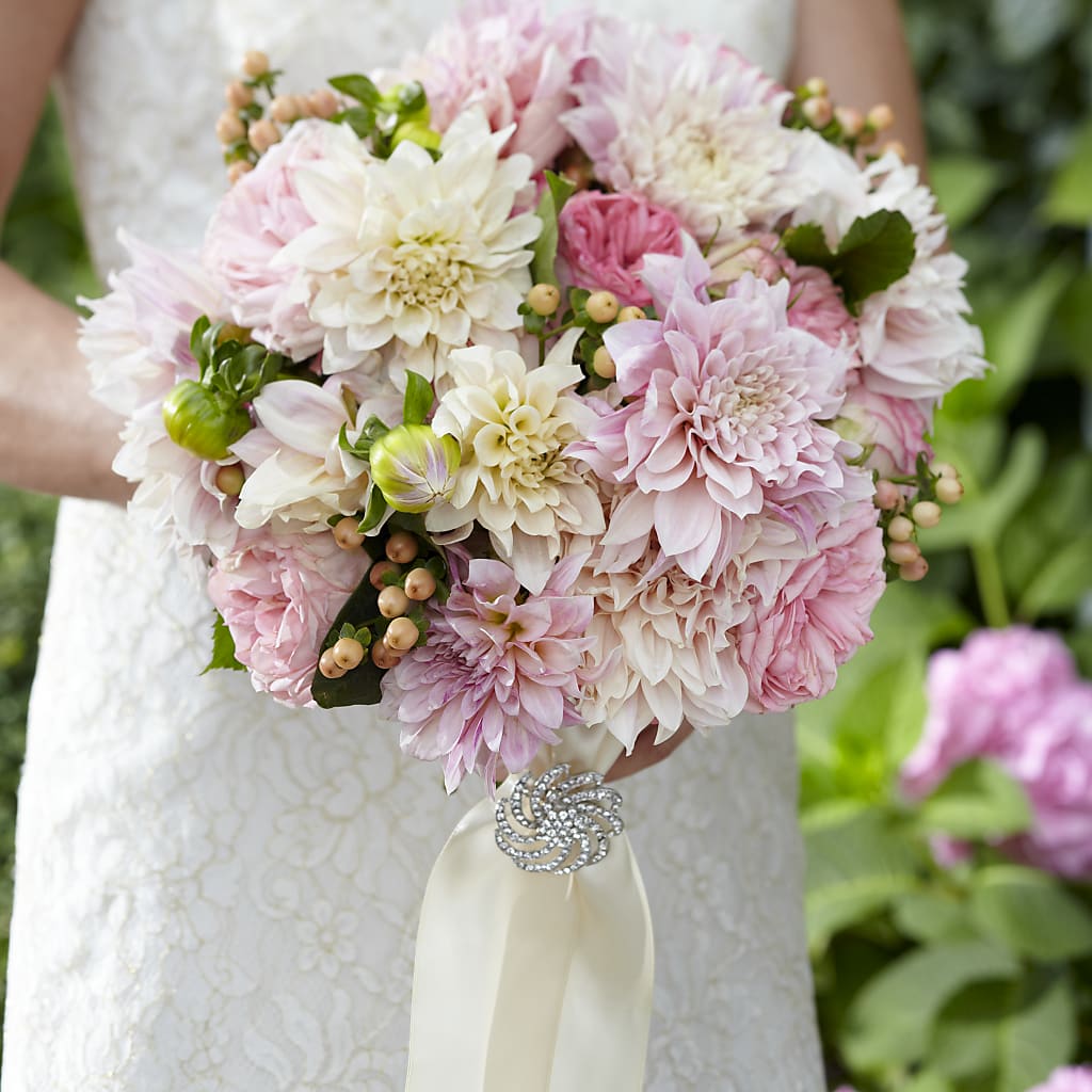 Heart's Promise Bouquet – Joyce Florist Of Dallas Inc, Dallas TX